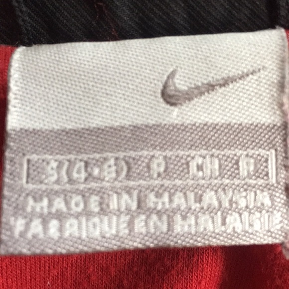 3/$20 Nike Lightly Lined Windbreaker. Size small - Picture 6 of 6